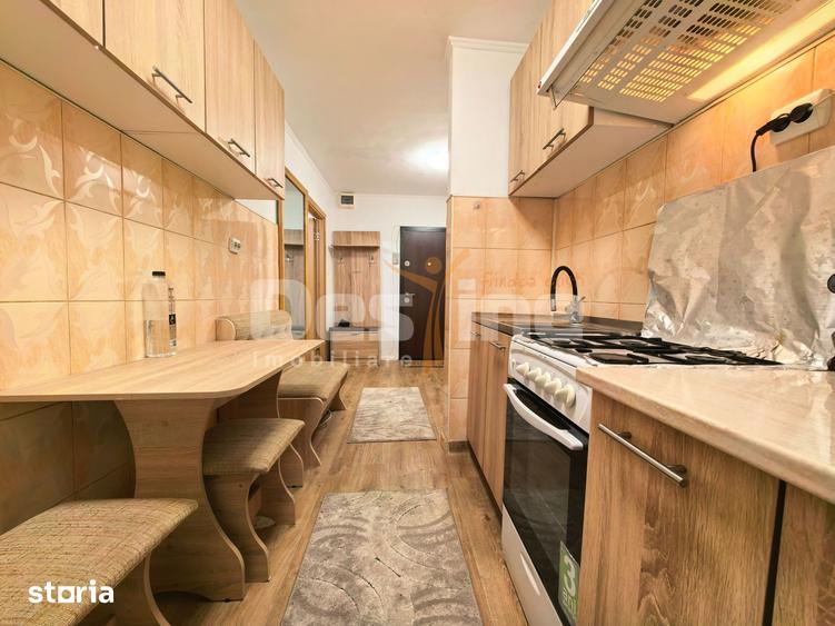 Garsonieră decomandată, mobilată în Frumoasa