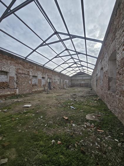 Spațiu industrial, de 468 mp, în Falezei