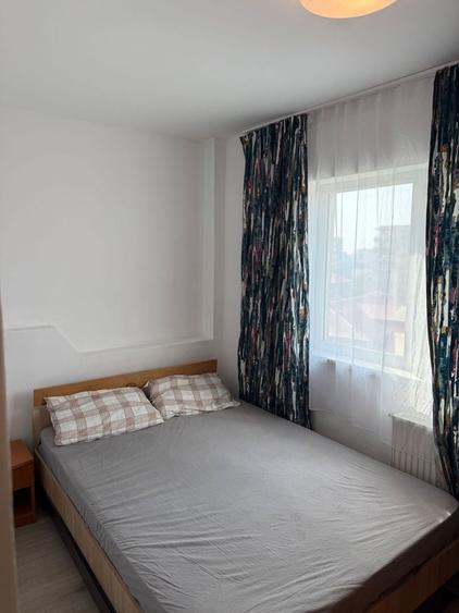 Apartament cu 2 camere semidecomandat în Aradului