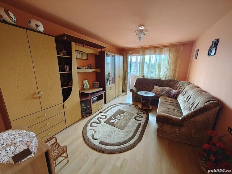 Apartament cu 2 camere decomandat în Micro 4