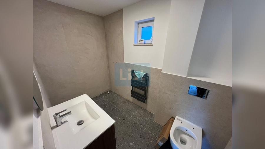 Apartament cu 3 camere decomandat în Semicentral
