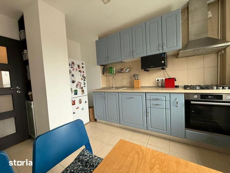 Apartament cu 3 camere, mobilat în Grivița