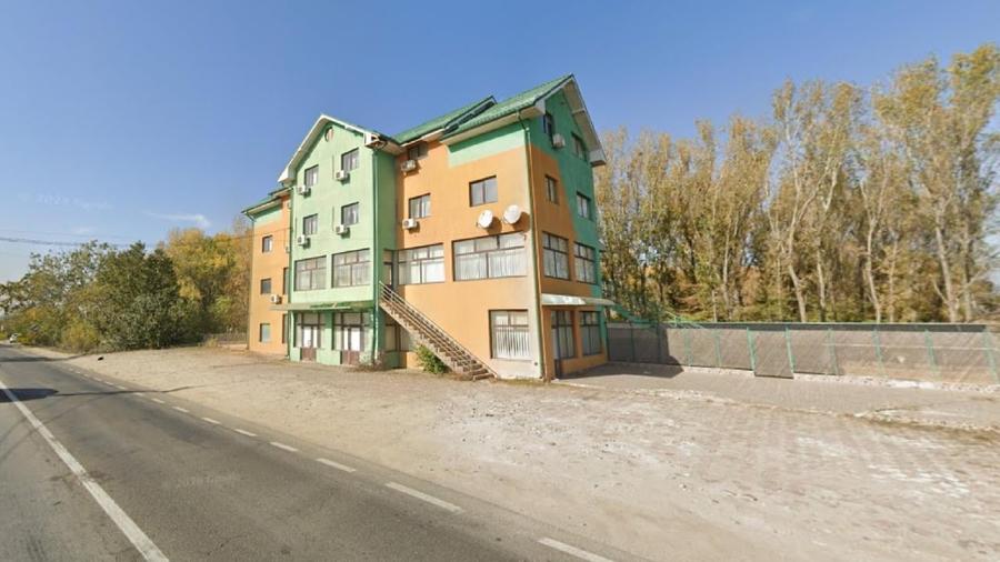Spațiu industrial, de 200 mp, în Slătioara