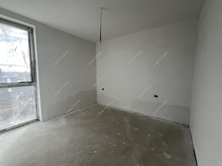Duplex cu 4 camere cu Canalizare în Moșnița Nouă
