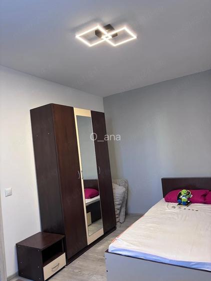 Vand apartament 2 camere in Vasile Aaron
