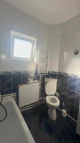 Casă individuală cu 3 camere cu Canalizare în Sisești