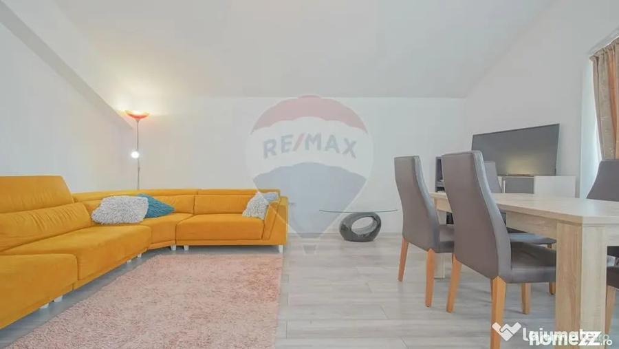 Apartament cu 4 camere semidecomandat în Central