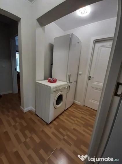 Apartament cu 4 camere decomandat în Vitrometan