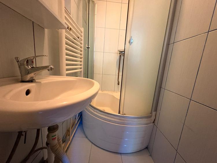 Apartament cu 2 camere circular în Tineretului