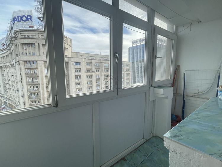 Apartament cu 3 camere decomandat, mobilat în Victoriei
