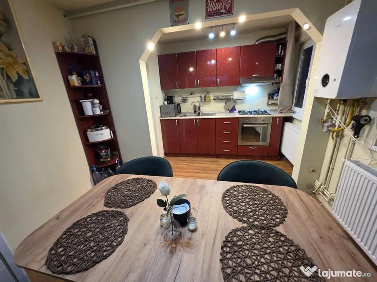 Apartament cu 2 camere semidecomandat în Complex Studențesc