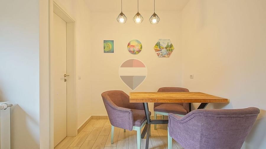 Apartament cu 3 camere decomandat, mobilat în Tractorul