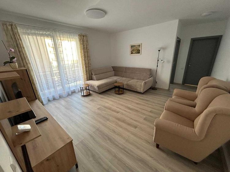 Apartament cu 2 camere semidecomandat în Florești