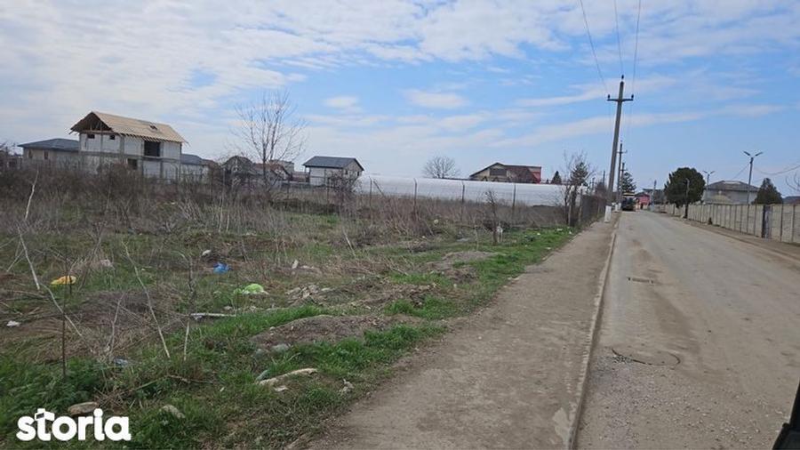 Teren de 1300 mp, în Ștefăneștii de Jos
