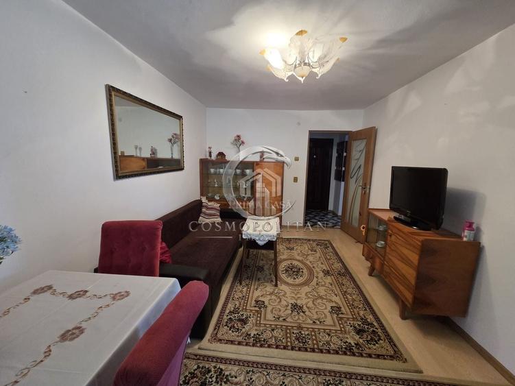 Apartament cu 3 camere în Micro 14