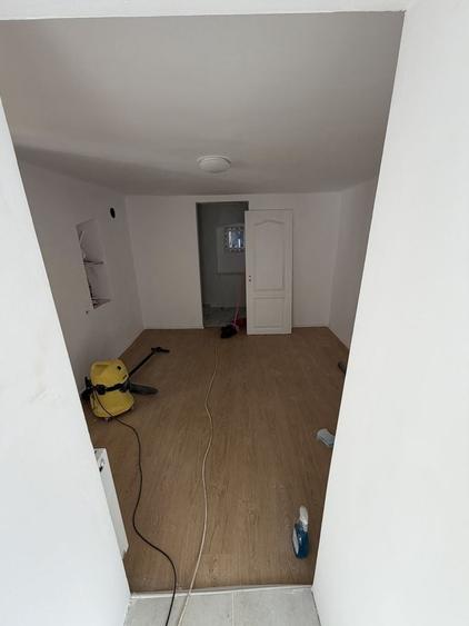 Casă cu 3 camere în Central
