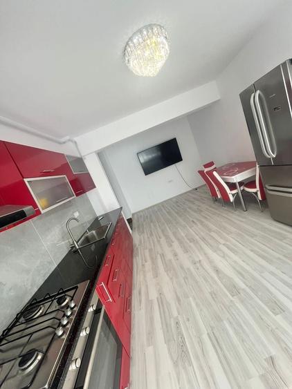 Casă cu 3 camere decomandat în Berceni