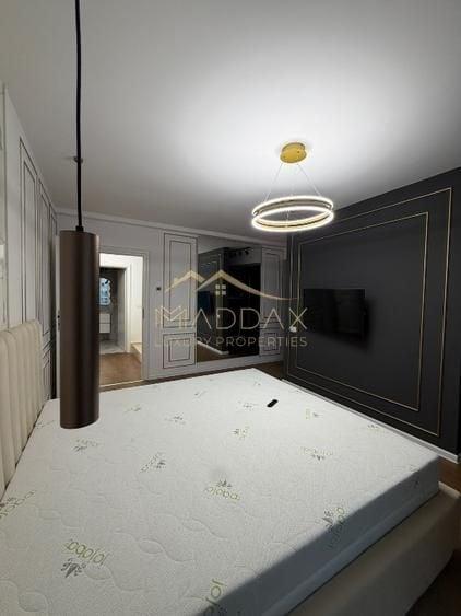 Apartament cu 3 camere decomandat în Parcul Carol