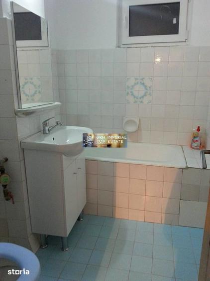 Apartament cu 2 camere decomandat în Km 4