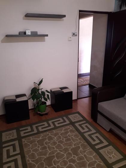 Apartament cu 2 camere decomandat în Tudor