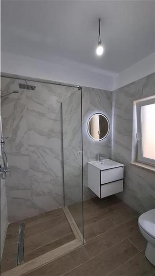 Casă individuală cu 4 camere cu Canalizare în Valea Lupului