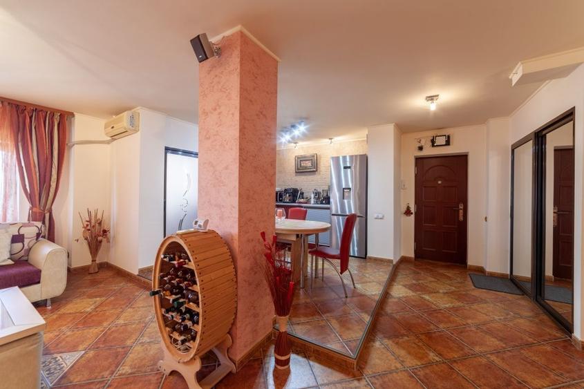 Apartament cu 4 camere decomandat, mobilat în Bere