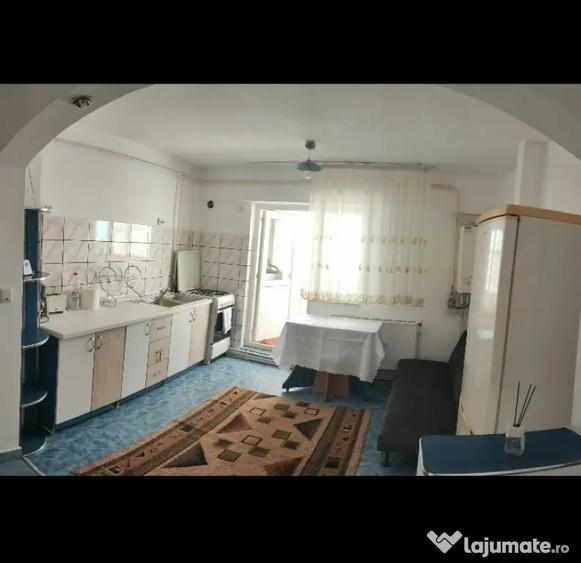 Apartament cu 2 camere decomandat în Burdujeni