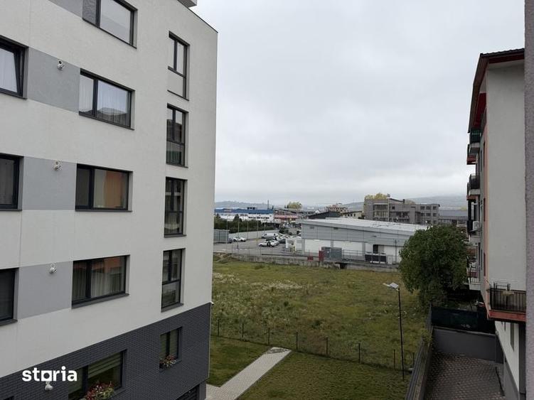 Apartament cu 3 camere în Calea Moldovei