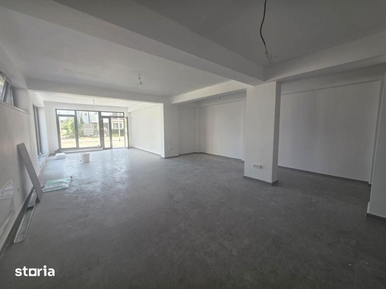 Spațiu comercial, de 90.05 mp, în Central