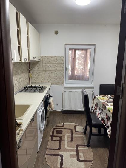 Apartament cu 2 camere decomandat în Mofleni
