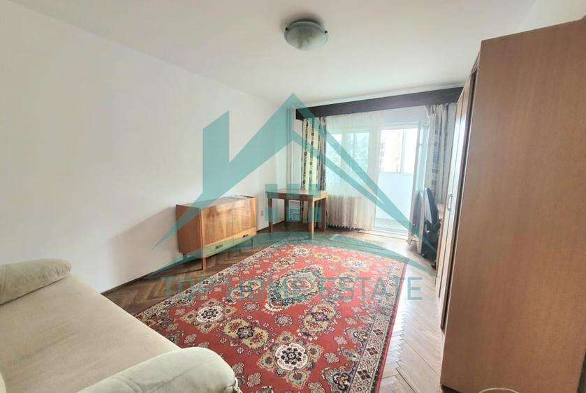Apartament cu 2 camere decomandat, mobilat în Mărăști