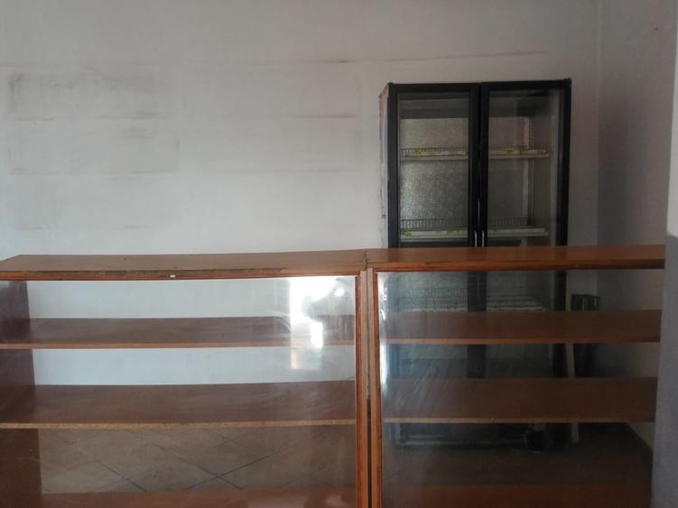 Spațiu comercial, de 44 mp, în Piscu Vechi