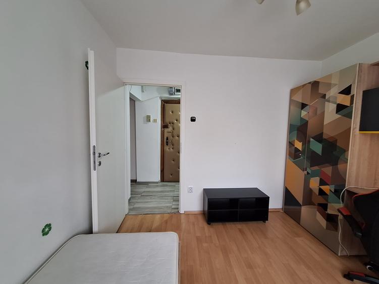 3 camere-67 mp-Etaj 2-Centrala proprie-Mobilat si utilat-Sagului - 6