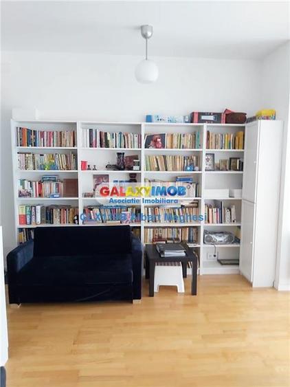 Apartament cu 3 camere semidecomandat în Calea Călărașilor
