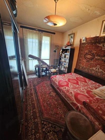 Apartament cu 3 camere semidecomandat în Basarabia