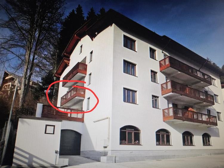 Garsonieră decomandată în Clăbucet