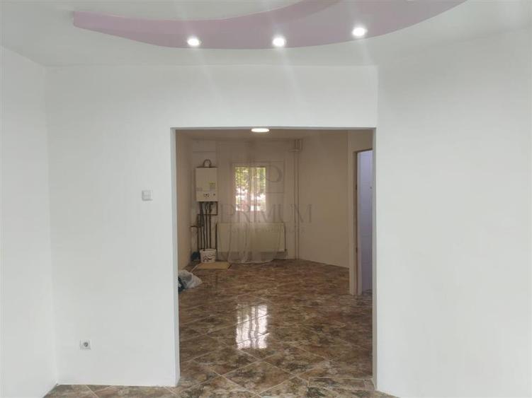 Apartament cu 2 camere decomandat în Soarelui