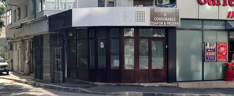 Spațiu comercial, de 75 mp, în Port