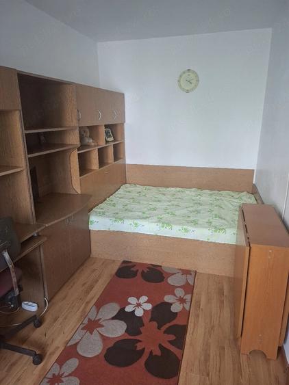 Apartament cu 2 camere semidecomandat în Valea Rosie