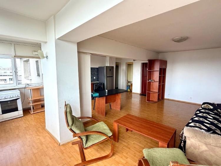 Apartament cu 3 camere decomandat, mobilat în Banu Manta