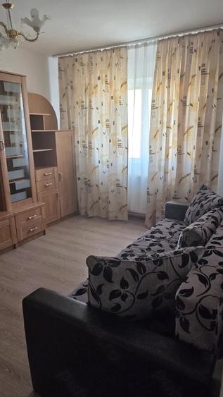 Garsonieră decomandată în Micro IV