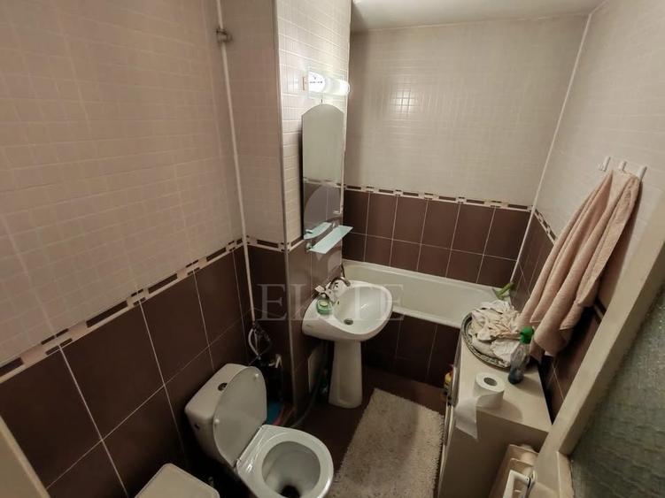 Apartament cu 3 camere semidecomandat în Gheorgheni