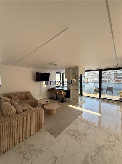 Apartament cu 2 camere decomandat în 14 Mai