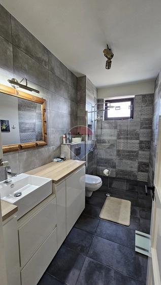 Apartament cu 2 camere decomandat în Calea Romanului