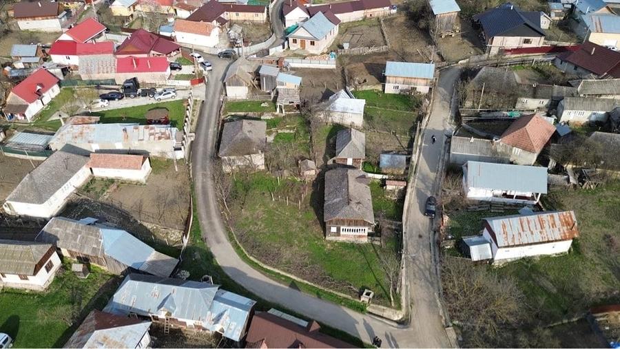 Teren de 1000 mp, în Hăulișca