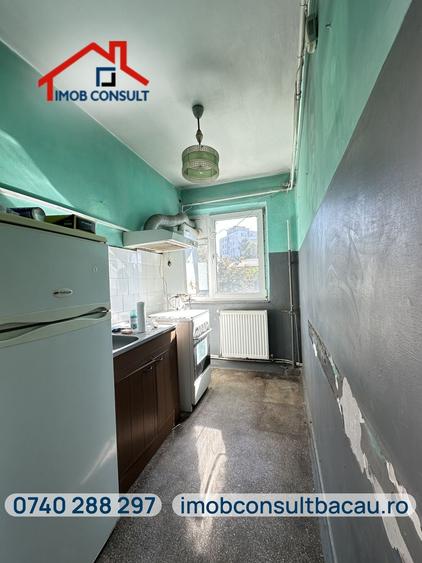 Apartament cu 3 camere semidecomandat în Orizont
