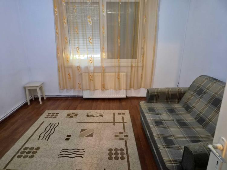 Garsonieră nedecomandată în Unirii