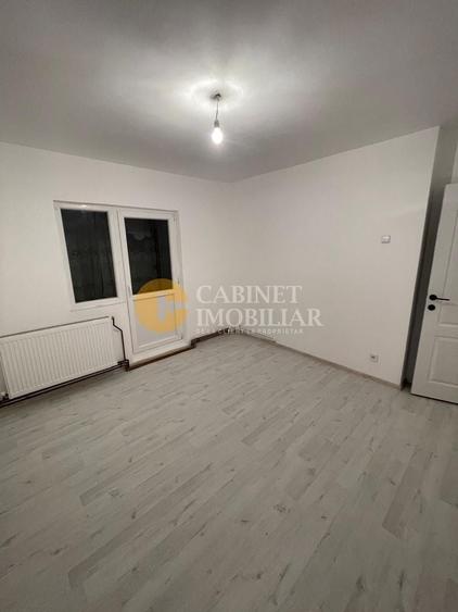 Apartament cu 3 camere decomandat în Tomești