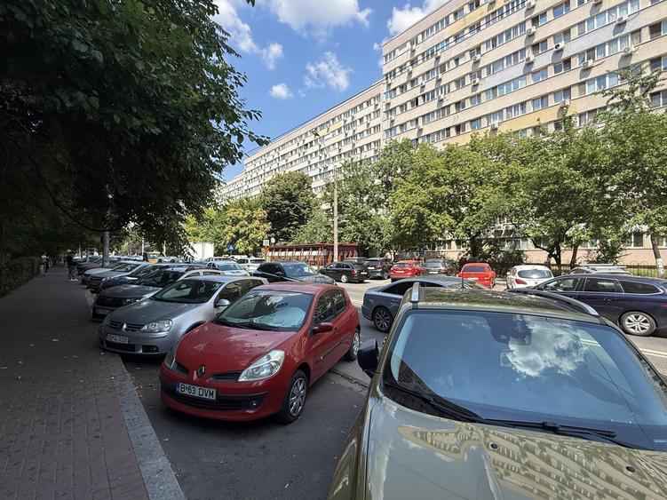Apartament cu 2 camere decomandat, mobilat în Dristor