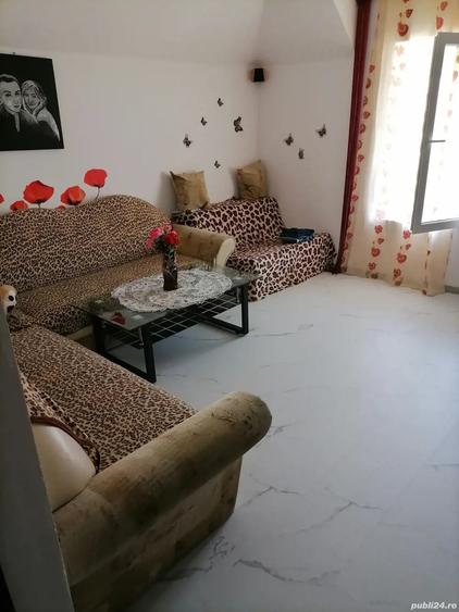 Apartament cu 3 camere decomandat în Chitila